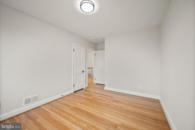 323 STRATFORD RD, Baltimore, MD 21228