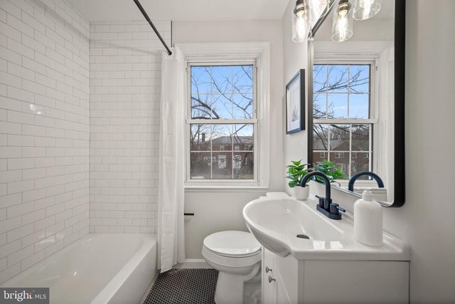 323 STRATFORD RD, Baltimore, MD 21228