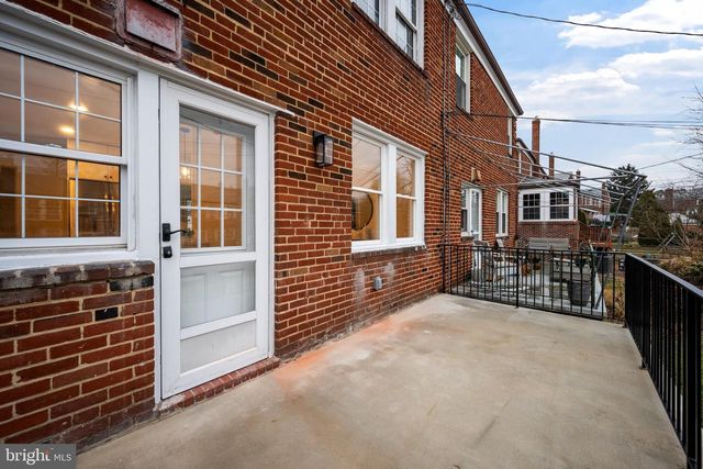 323 STRATFORD RD, Baltimore, MD 21228