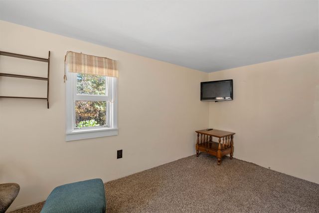 342 Grange Hall Road, Monroe, NH 03771