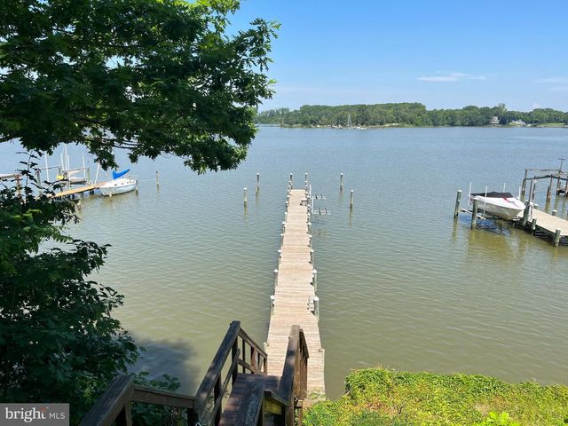 219 MATTOX AVE, Colonial Beach, VA 22443