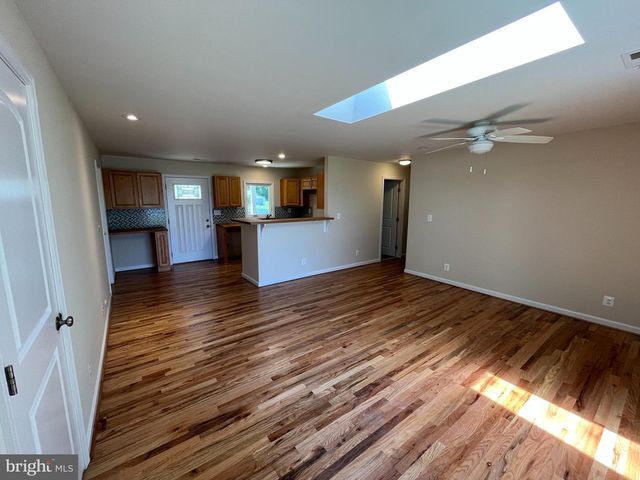 219 MATTOX AVE, Colonial Beach, VA 22443