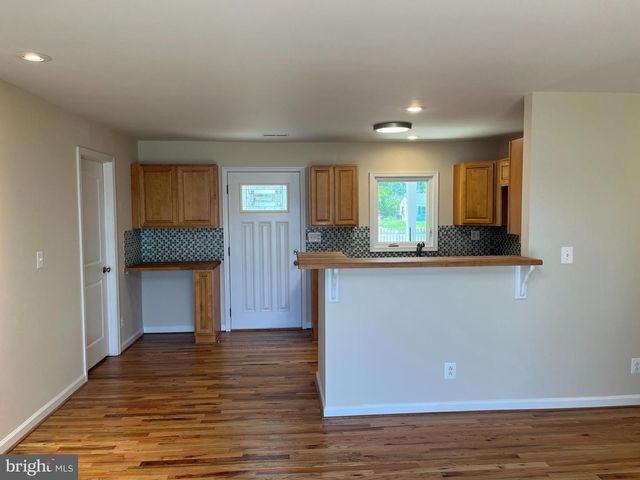 219 MATTOX AVE, Colonial Beach, VA 22443