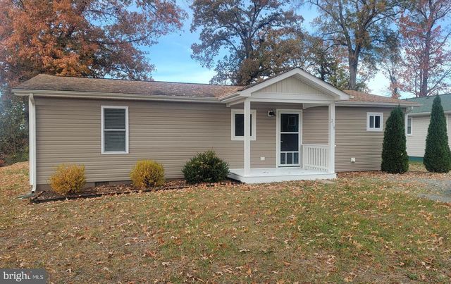 219 MATTOX AVE, Colonial Beach, VA 22443