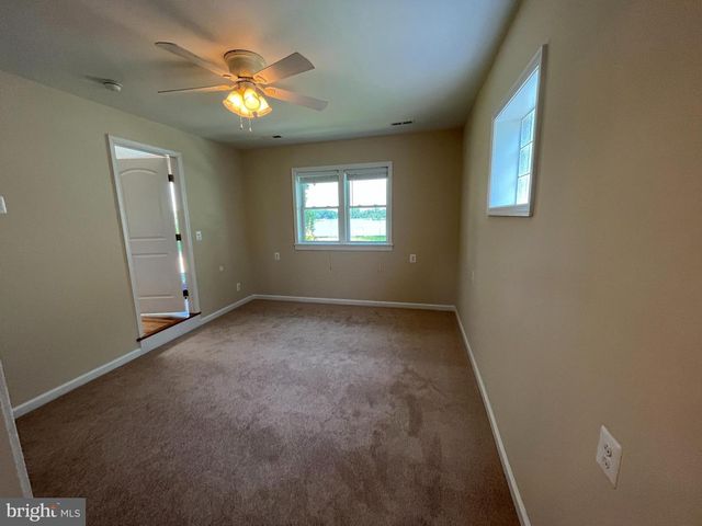 219 MATTOX AVE, Colonial Beach, VA 22443