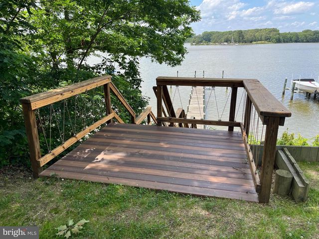 219 MATTOX AVE, Colonial Beach, VA 22443