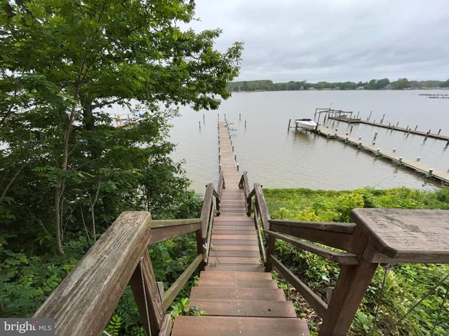 219 MATTOX AVE, Colonial Beach, VA 22443