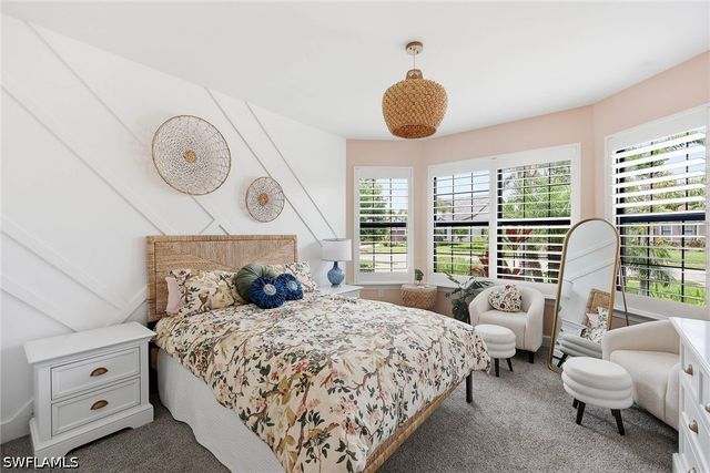 2738 Aviamar CIR, Naples, FL 34114