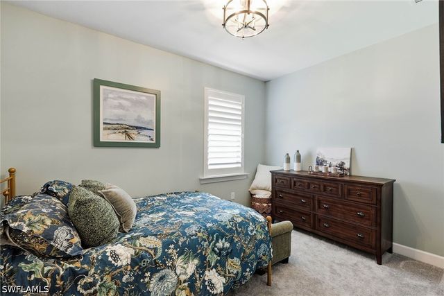 2738 Aviamar CIR, Naples, FL 34114
