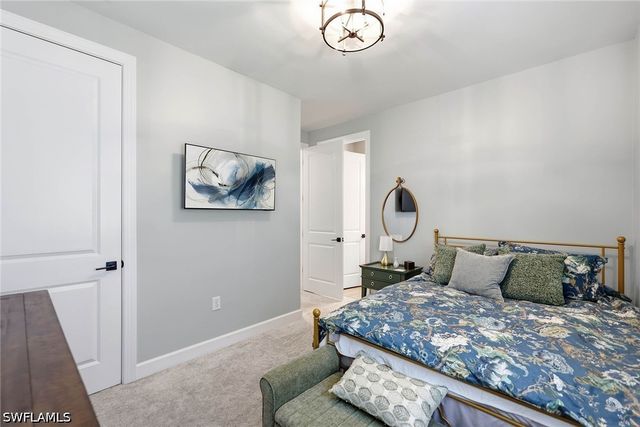 2738 Aviamar CIR, Naples, FL 34114