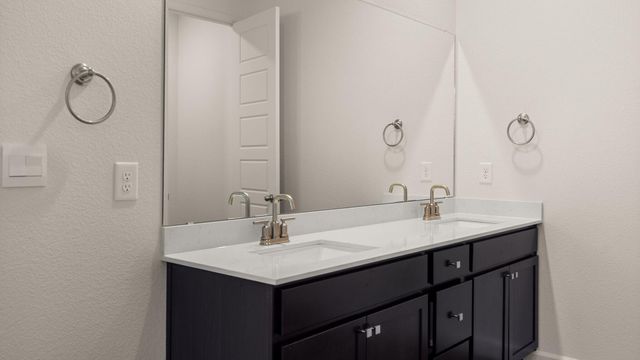 6703 Clayton Drive NE, Rio Rancho, NM 87144