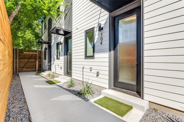 2702 N Carroll Avenue 104, Dallas, TX 75204