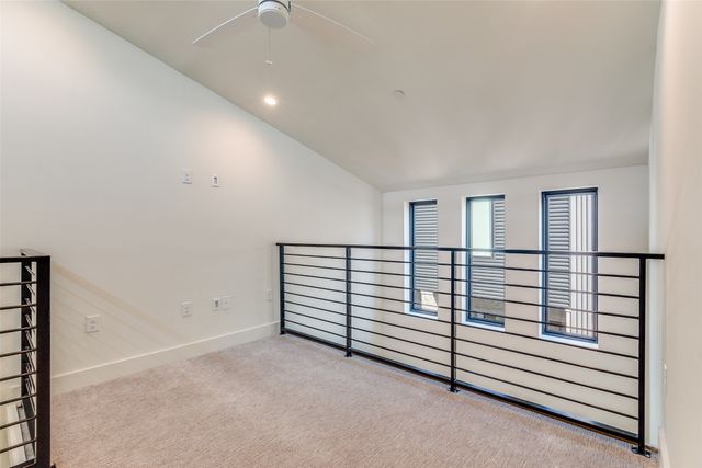 2702 N Carroll Avenue 104, Dallas, TX 75204