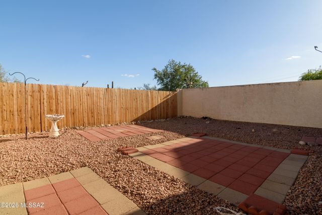 4949 W Doria Drive, Tucson, AZ 85742