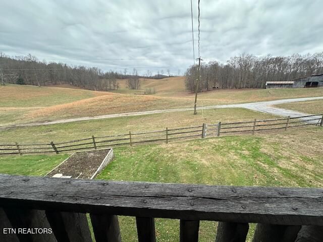 811 Pioneer Rd, Ewing, VA 24248