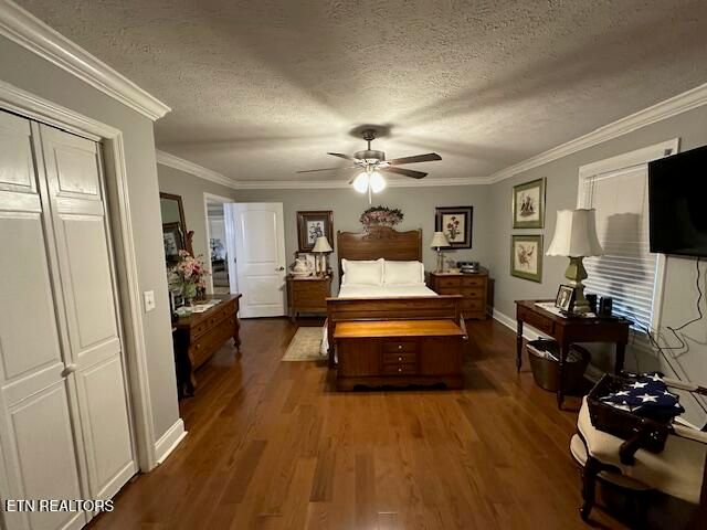 811 Pioneer Rd, Ewing, VA 24248