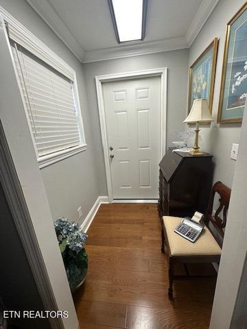 811 Pioneer Rd, Ewing, VA 24248