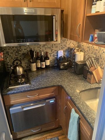41 Revere St 4, Boston, MA 02114