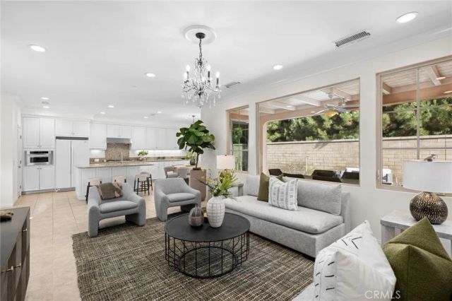 61 Lupari, Irvine, CA 92618