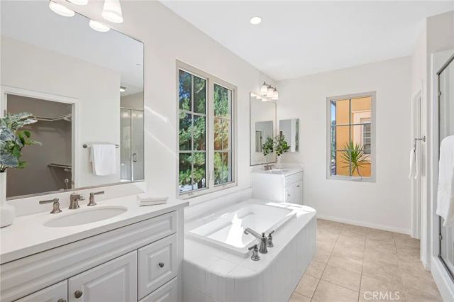 61 Lupari, Irvine, CA 92618