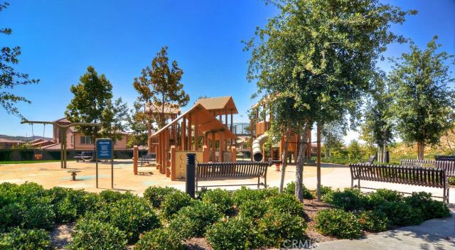 61 Lupari, Irvine, CA 92618