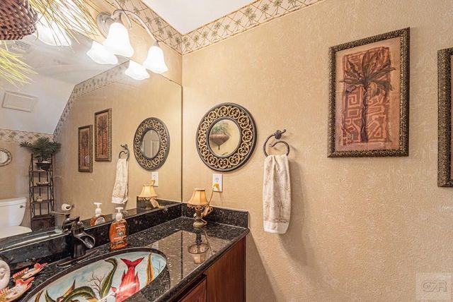 1005 Long Reach Drive, Tiki Island, TX 77554