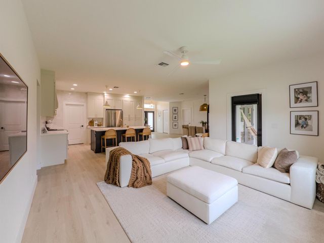 1253 SW Bargello Avenue, Port St Lucie, FL 34953