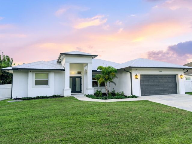 1253 SW Bargello Avenue, Port St Lucie, FL 34953