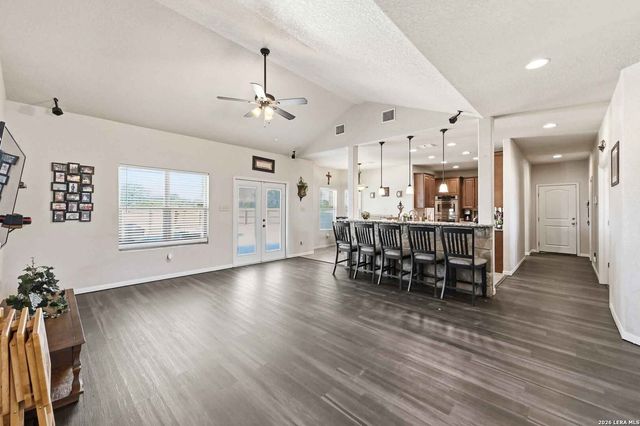 14838 St Hedwig, St Hedwig, TX 78152