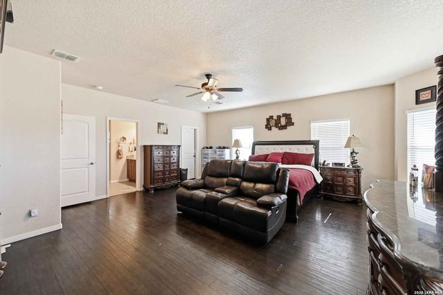 14838 St Hedwig, St Hedwig, TX 78152