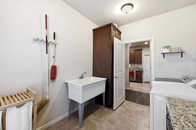 14838 St Hedwig, St Hedwig, TX 78152