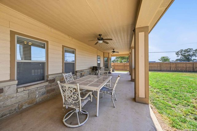 14838 St Hedwig, St Hedwig, TX 78152