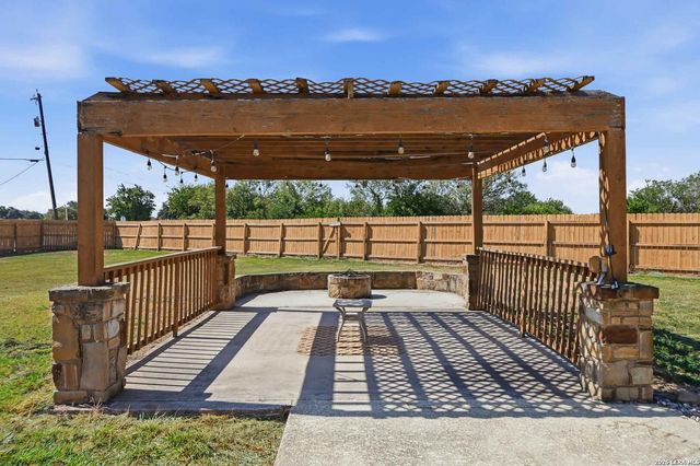 14838 St Hedwig, St Hedwig, TX 78152
