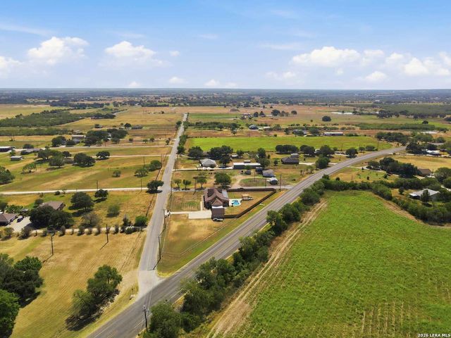 14838 St Hedwig, St Hedwig, TX 78152