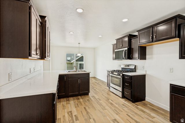 15166 S GALLANT DR, Bluffdale, UT 84065