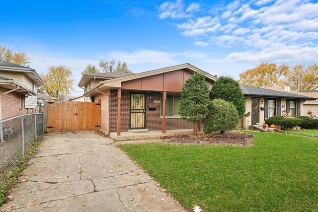 14116 S Hoxie Avenue, Burnham, IL 60633