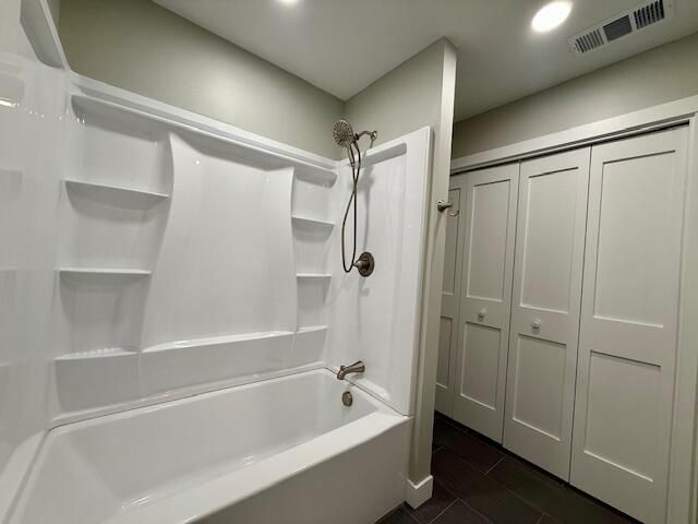 300 East 6th Street, Mountain View, MO 65548