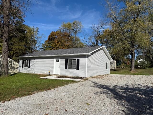 300 East 6th Street, Mountain View, MO 65548