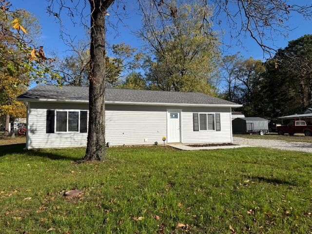 300 East 6th Street, Mountain View, MO 65548