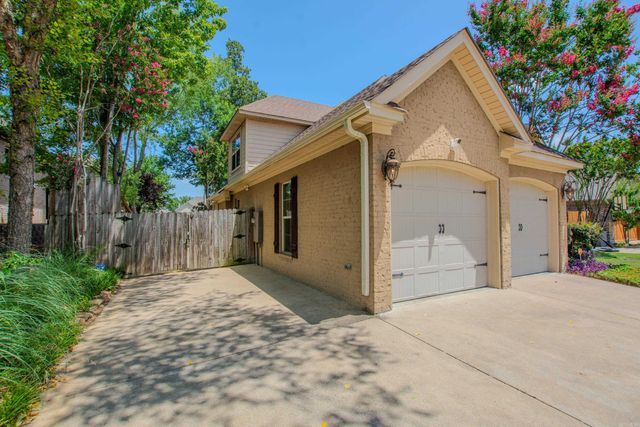 3611 Robinwood Circle, Bryant, AR 72022