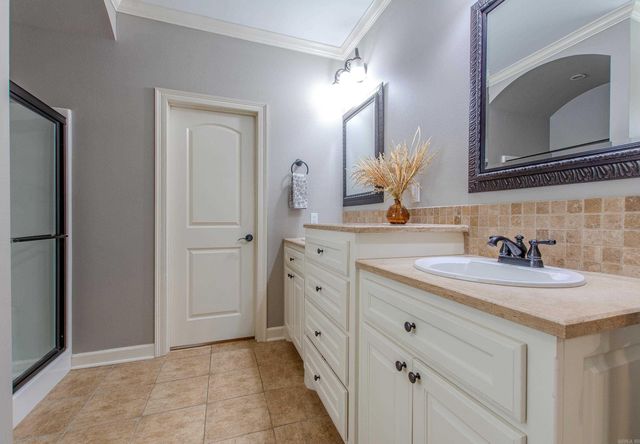 3611 Robinwood Circle, Bryant, AR 72022