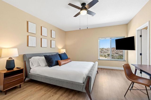 5833 San Rafael Rd, Yucca Valley, CA 92284