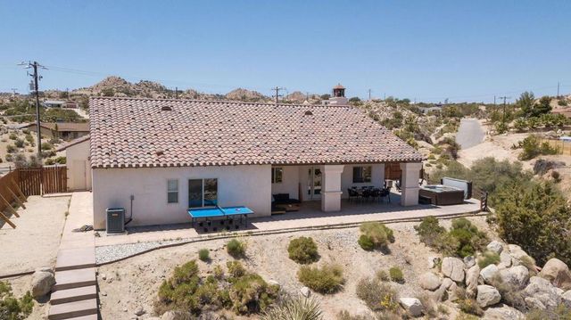5833 San Rafael Rd, Yucca Valley, CA 92284