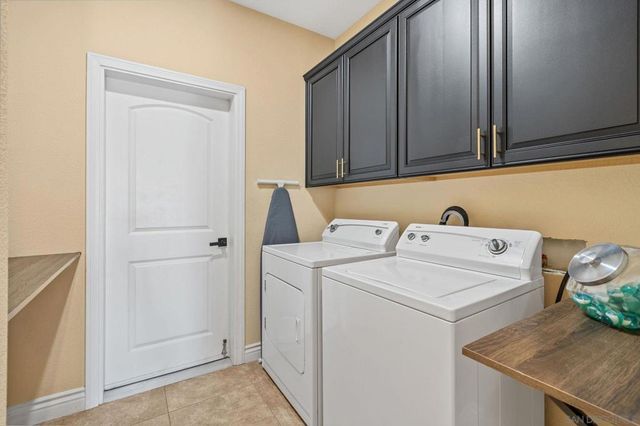 5833 San Rafael Rd, Yucca Valley, CA 92284