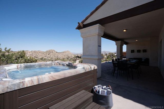 5833 San Rafael Rd, Yucca Valley, CA 92284