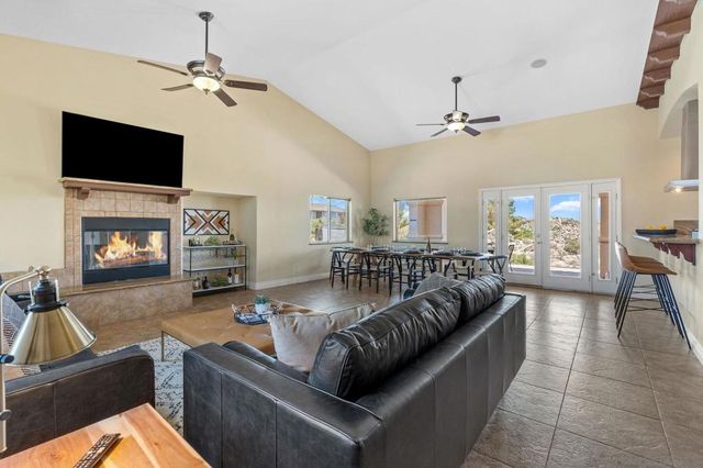5833 San Rafael Rd, Yucca Valley, CA 92284