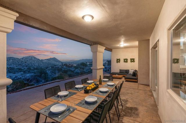 5833 San Rafael Rd, Yucca Valley, CA 92284