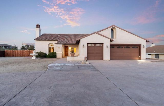 5833 San Rafael Rd, Yucca Valley, CA 92284