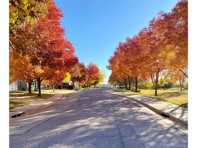 6827 W Rockland Pl, Littleton, CO 80128