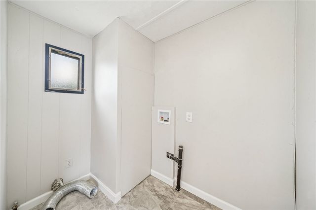 247 Colleen Ln, Hempfield Twp, PA 15644